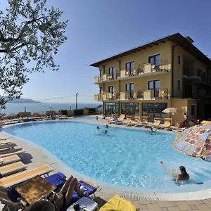 4* Szálloda Piccolo Paradiso